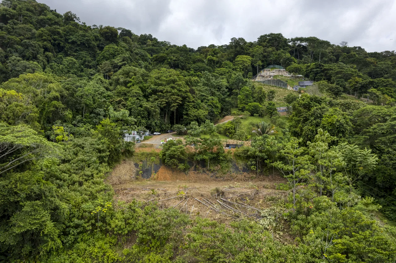Vistas al mar, fácil acceso y potencial listo para construir en Playa Hermosa, photo 2