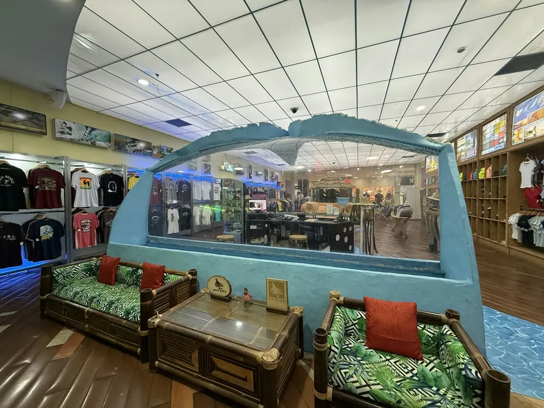 An Exceptional Opportunity to acquire a spacious commercial unit strategically located in the third phase of the renowned Paseo de las Flores Shopping Mall. This property offers 127.56 ..., photo 7