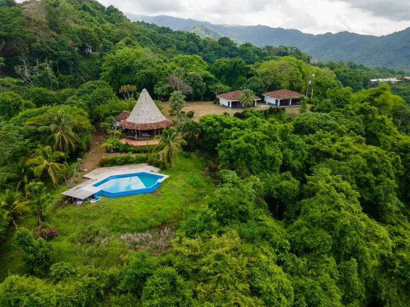 6 Bed Hotel / Leisure For Sale in Playa San Miguel