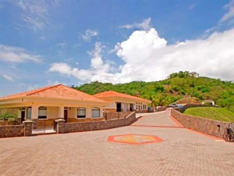 7 Bed Single Family Homes For Sale in Playas Del Coco, photo 13