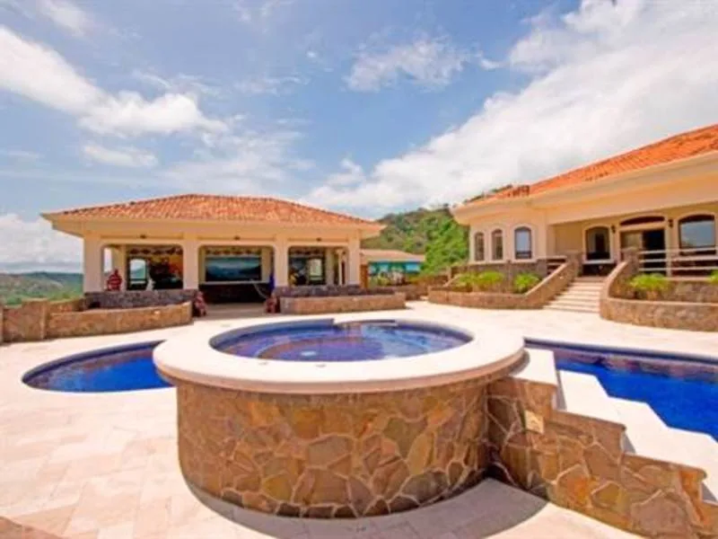 7 Bed Single Family Homes For Sale in Playas Del Coco, photo 8