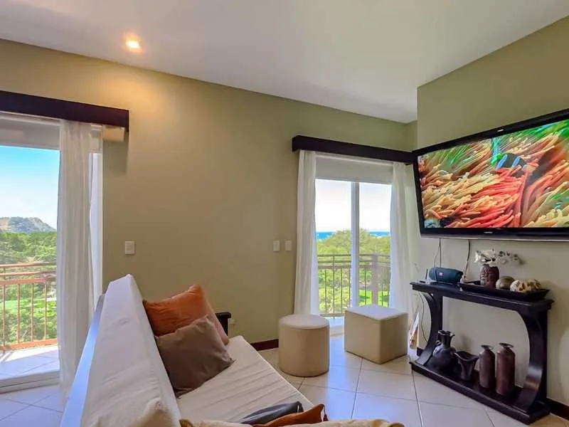 2 Bed Condo For Sale in Herradura, photo 5