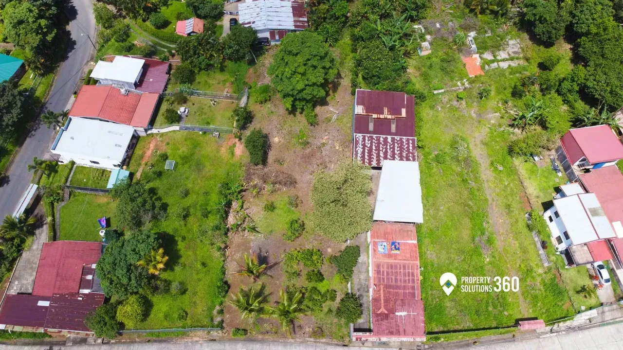 Land for sale of 1,400 m2