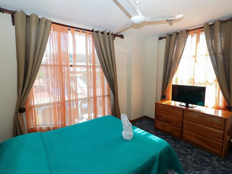 14 Bed Hotel / Leisure For Sale in Jaco, photo 11