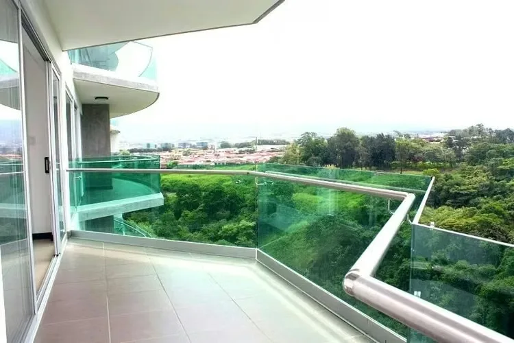 Apartamento de 3 Habitaciones con Vistas en Torre Paradisus Rohrmoser Pavas
