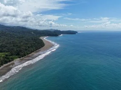 Raro lote frente al mar en ubicación privada en Ballena Beach, photo 9