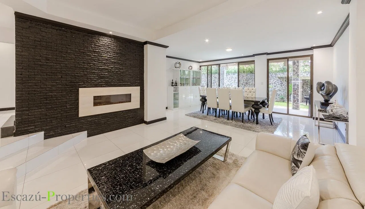 Casas en Escazu Venta