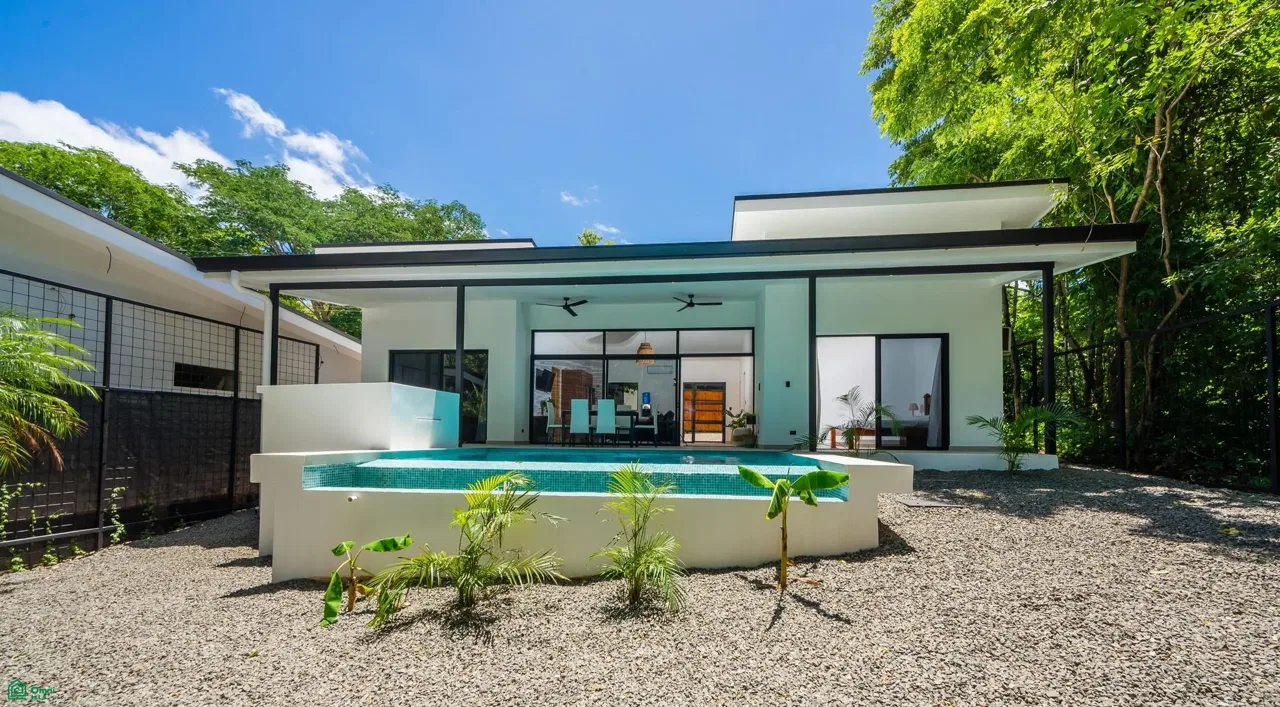 Santa Rosa de Guatemala, Tamarindo, Guanacaste 50309
