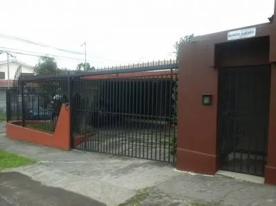 Venta de propiedad para invertir, San José.