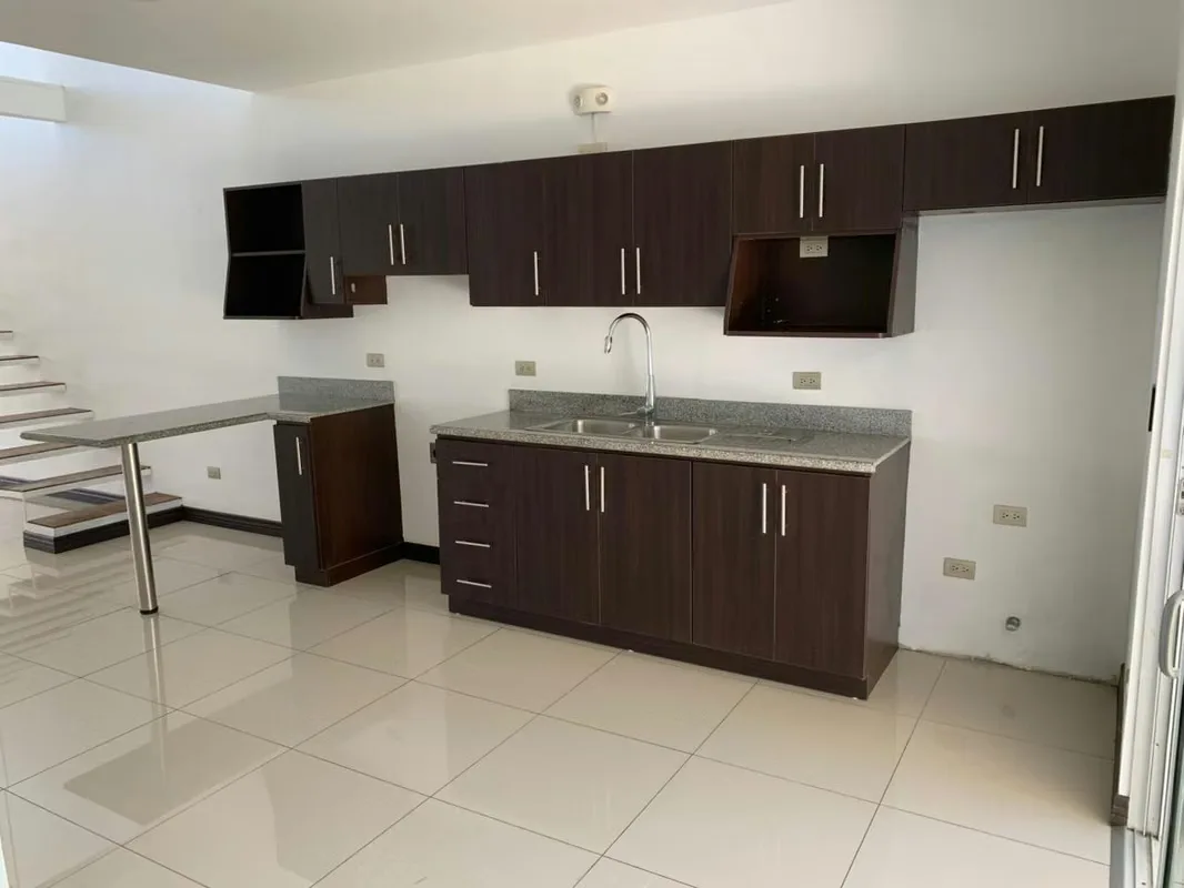 CASA EN VENTA EN CONDOMINIO MONTES DE OCA, photo 4