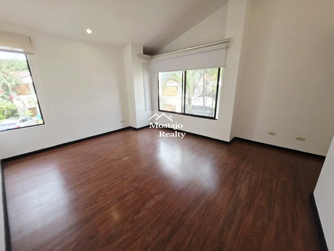 Cuarto de Servicio, excelente ubicación, 4 parqueos, Condominio muy cerca del Country Club de San Rafael de Escazú, photo 13
