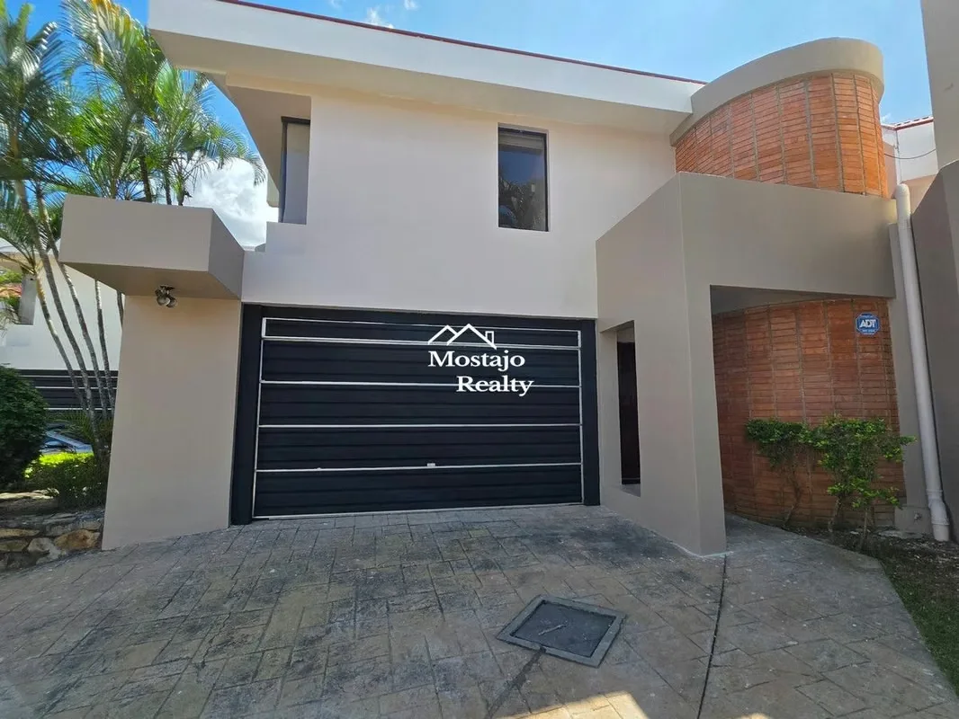 Cuarto de Servicio, excelente ubicación, 4 parqueos, Condominio muy cerca del Country Club de San Rafael de Escazú, photo 3