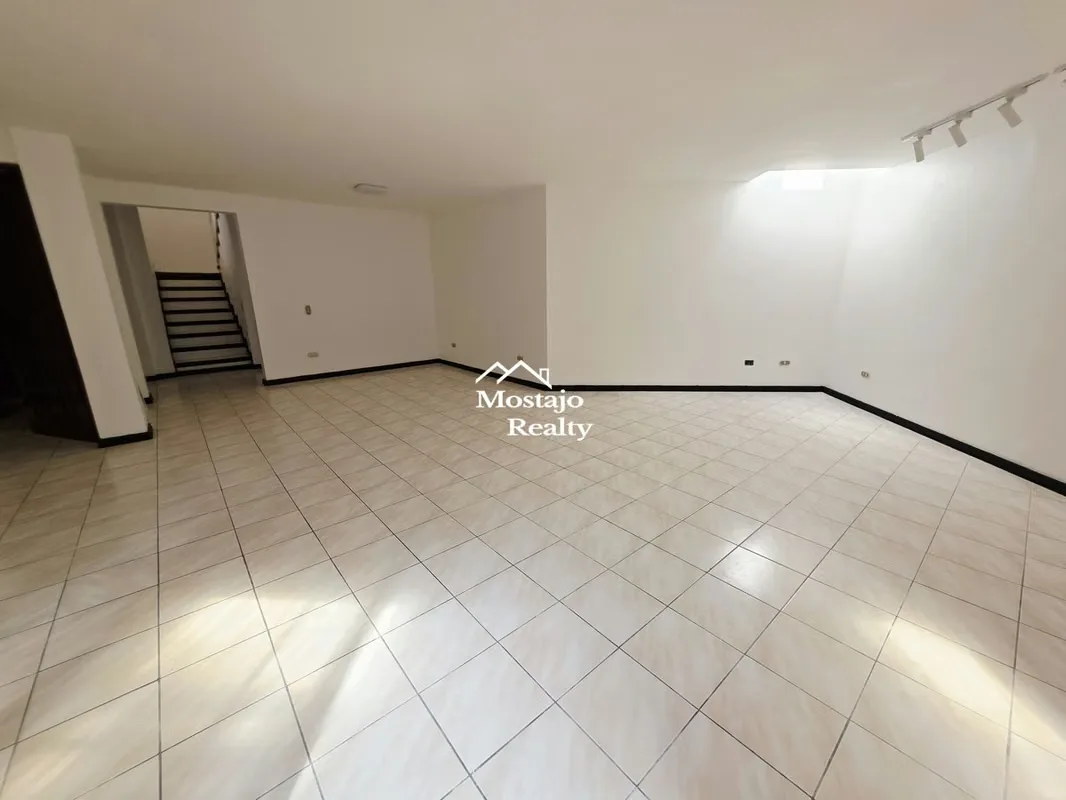 Cuarto de Servicio, excelente ubicación, 4 parqueos, Condominio muy cerca del Country Club de San Rafael de Escazú, photo 8