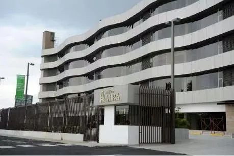 This rental offers you the best comforts for the operation of offices with the comfort, elegance and security that its ...