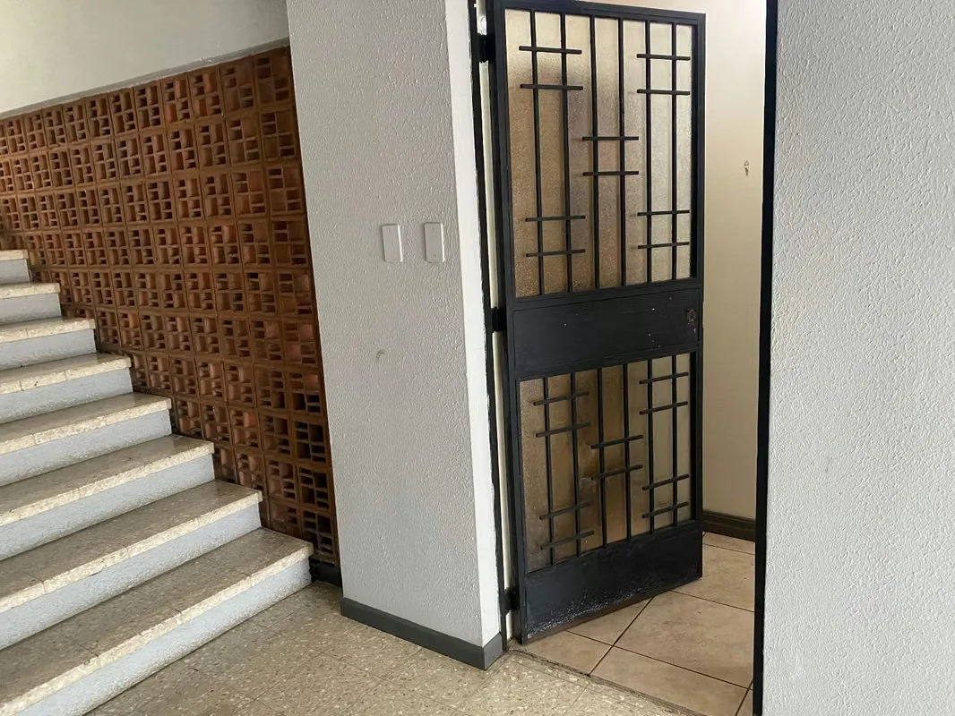 APARTAMENTO FRESES CURRIDABAT PARA UNA O DOS PERSONAS/ U.LATINA-UCR-FIDÉLITAS.