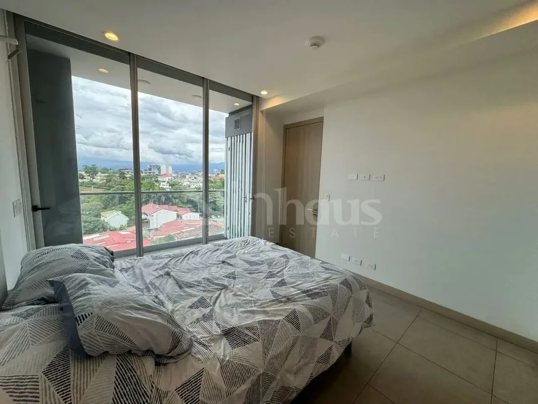 Moderno apartamento completamente amoblado de 64 m² en Curridabat. Cuenta con 2 dormitorios, 2 baños, sala y cocina integradas con desayunador, balcón, walk-in closet en habitación ..., photo 2