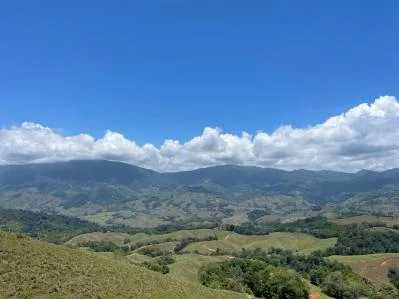 1,97 ACRES – Casa de 3 habitaciones con piscina, vista de 360 ​​grados a la montaña y al mar., photo 4