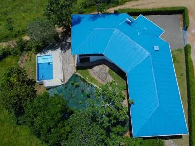 1,97 ACRES – Casa de 3 habitaciones con piscina, vista de 360 ​​grados a la montaña y al mar., photo 6