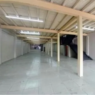 Local Ofibodega ubicada en La Asunción de Belén. 717,93 m2, electricidad trifásica.