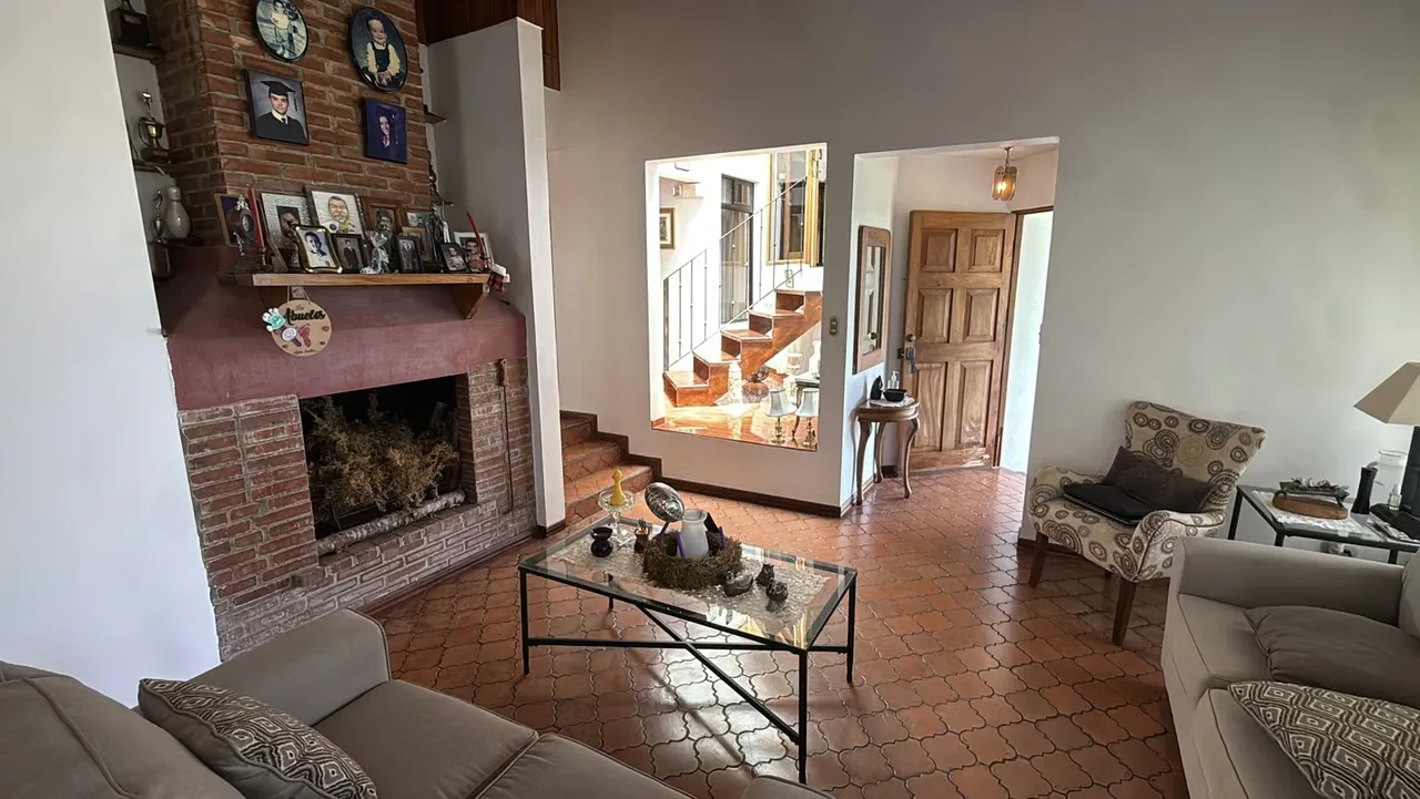 Propiedad exclusiva en San Antonio de Escazú con 4.304 m² de terreno y dos casas independientes que suman 451 m² de construcción., photo 14