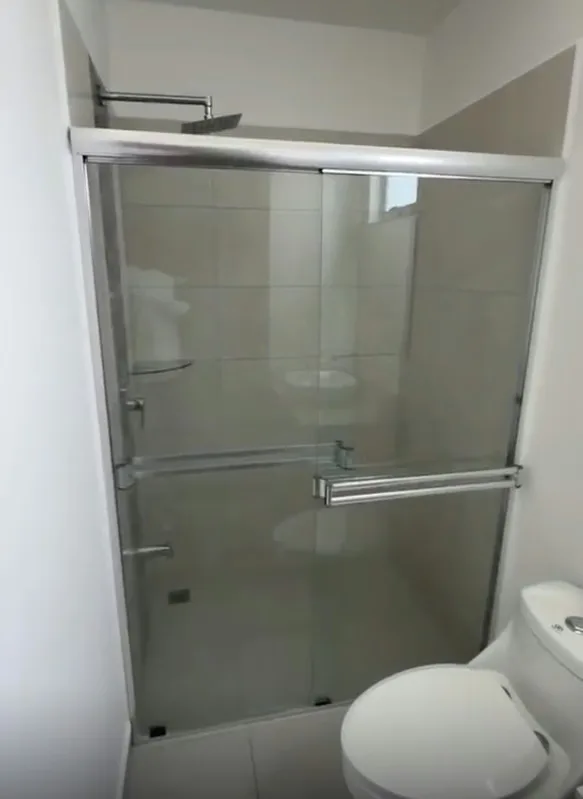 Hermosa casa esquinera en condominio, con entrada lateral independiente, ubicada en una de ..., photo 9