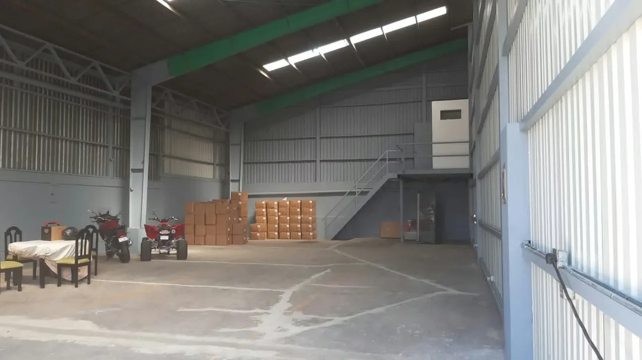 Prisma / Comercial e Industrial