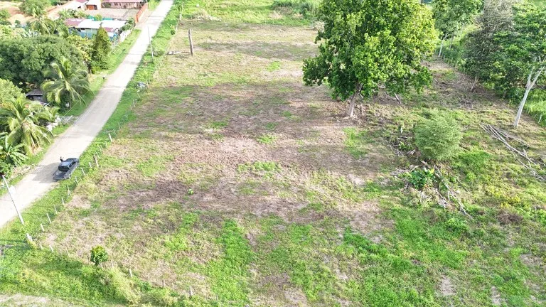 COMMERCIAL LOT IN CORONADO! MAIN HIGHWAY, 1.6 ACRES!: Mountain Home Construction Site For Sale in Puerto Cortés, photo 12