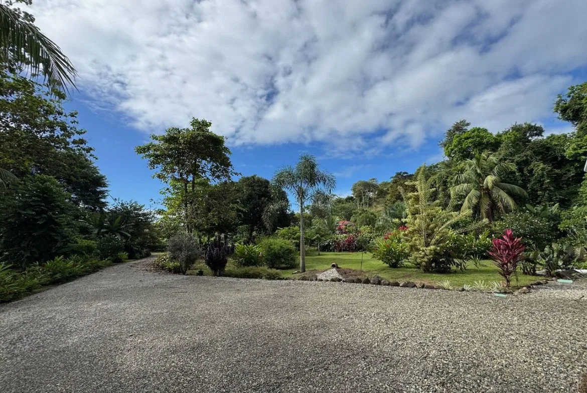 PROPERTY WITH TWO BEDROOM AND PEACEFUL GARDEN, IN OJOCHAL – 7.23 ACRES, photo 14