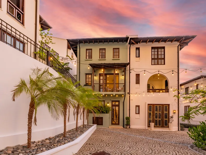4 Bed Single Family Homes For Sale in Playa Danta, photo 3