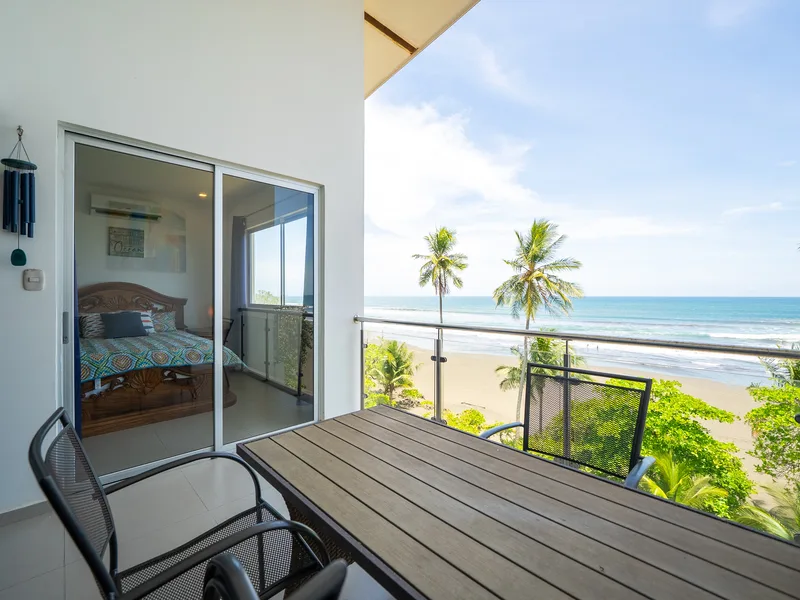 2 Bed Condo For Sale in Bejuco