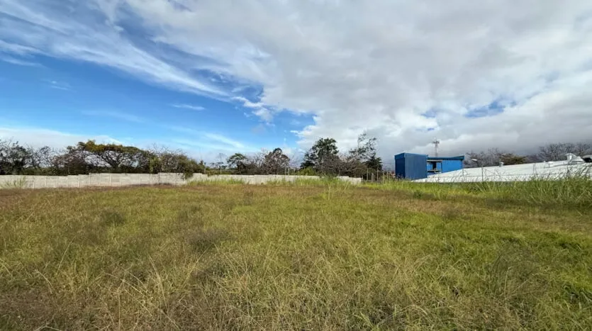 Bank Foreclosure Land for Sale in San Juan de Tibás, photo 5