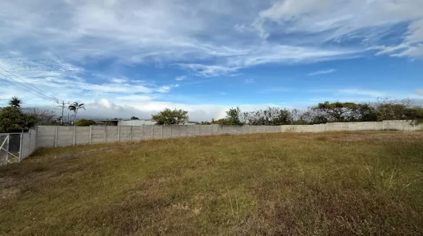 Bank Foreclosure Land for Sale in San Juan de Tibás, photo 10
