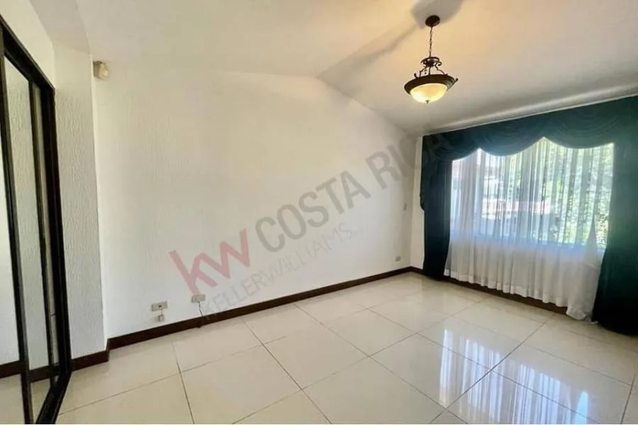 VENTA DE CASA RESIDENCIAL EN EL CARMEN DE GUADALUPE #JM015 - Venta en Goicoechea, photo 9