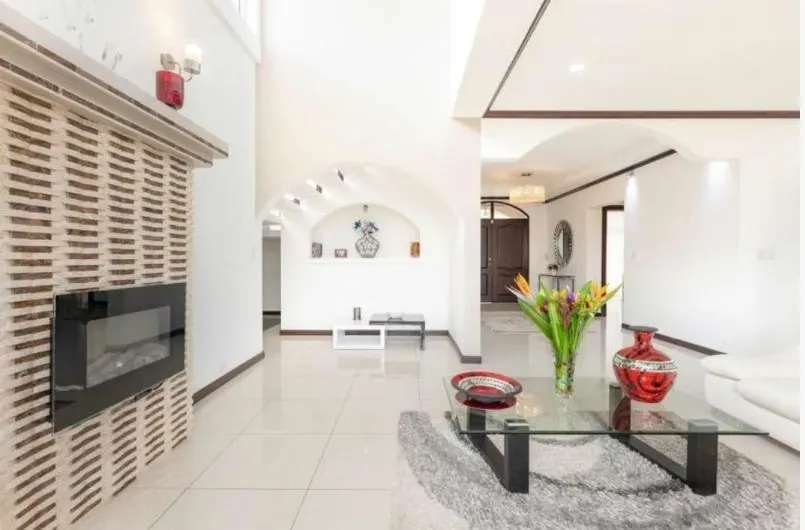 HOUSE WITH APARTMENT FOR SALE / HILLS OF MONTEALEGRE, photo 2