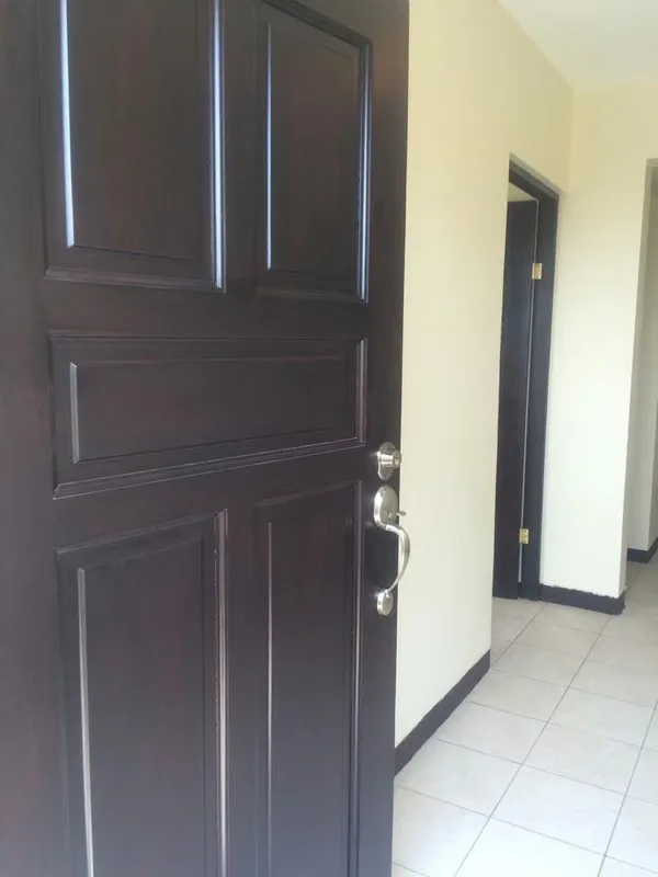 Beautiful and very comfortable apartment, super located minutes from Lindora, exit to Guachipelín and San José, as well as Bethlehem. Very safe, in private street, with double ...