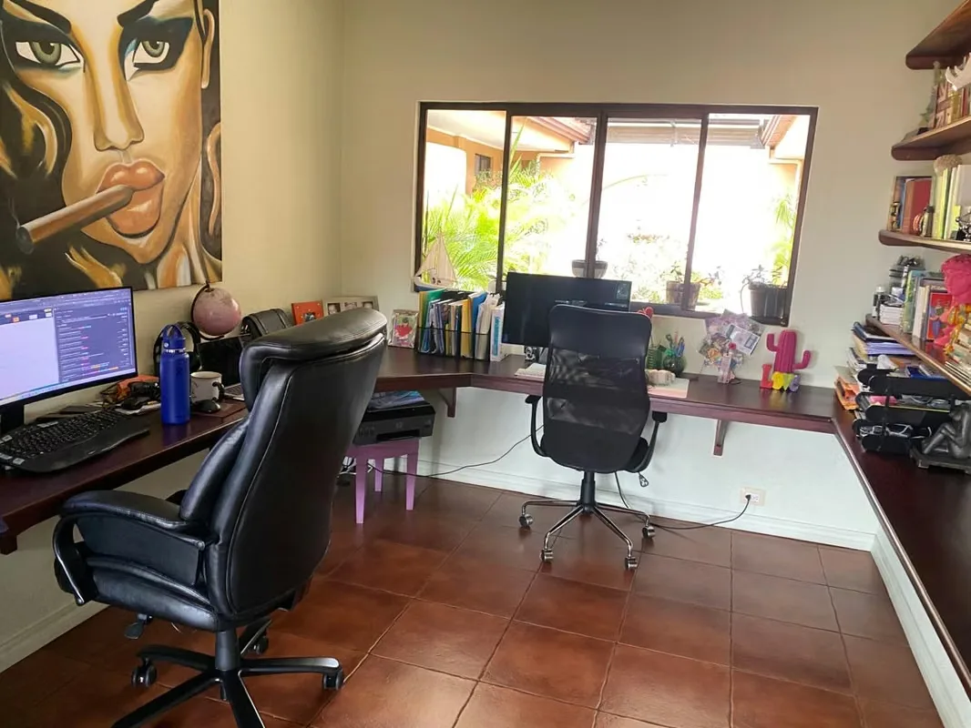 Bienvenido a una propiedad excepcional ubicada en Salitral de Santa Ana, excelente ubicación cerca de todo y un poco más fresca que el centro de Santa Ana. Esta casa de una sola ..., photo 10