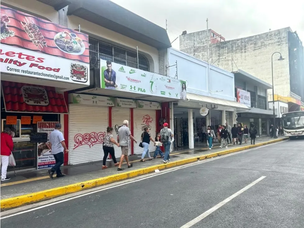 Ojo! Alquiler de Local en la AVENIDA CENTRAL. San José Centro