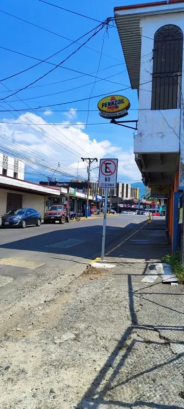 Strategic location in the heart of San Isidro del General, one block from the Central Park, in one of the most pedestrian and vehicle transit areas., photo 12