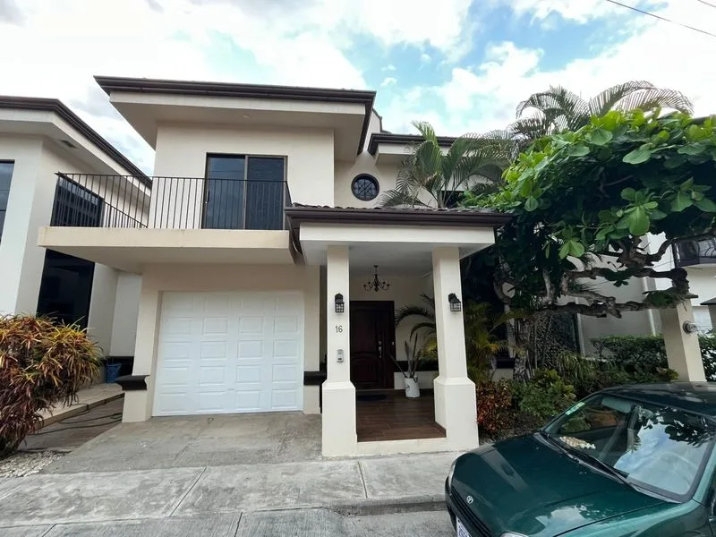 4 Bed Single Family Homes For Sale in Jaco