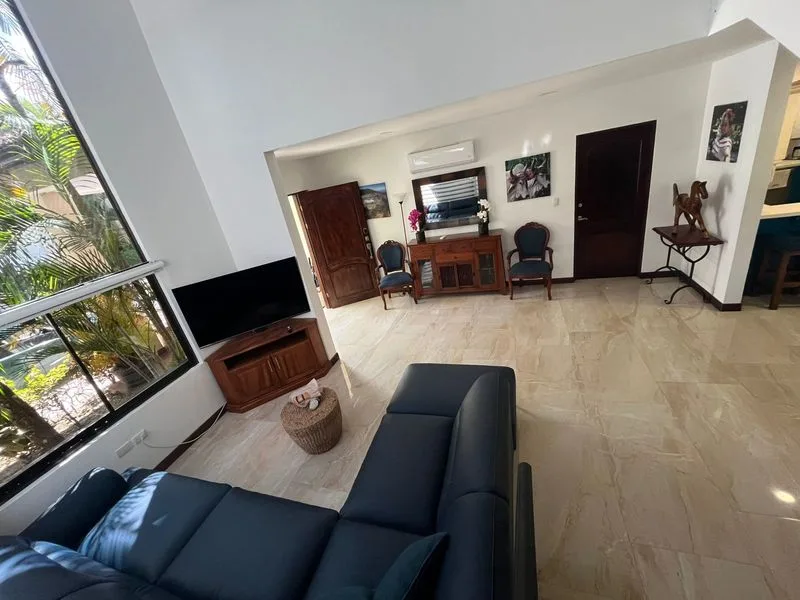 4 Bed Single Family Homes For Sale in Jaco, photo 3