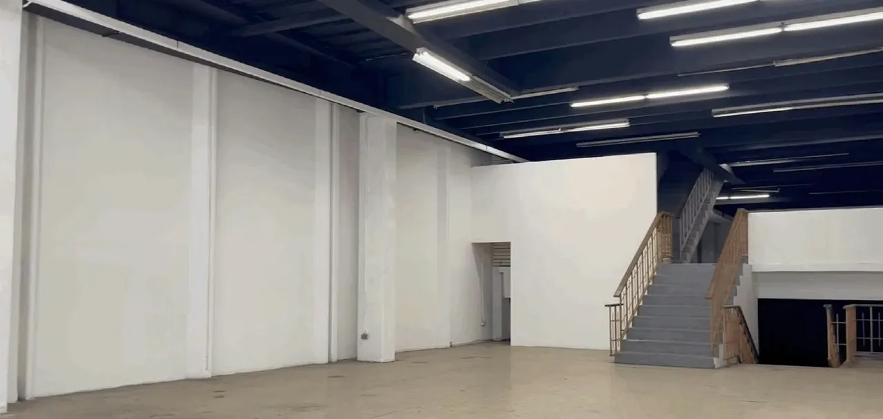 Se vende propiedad comercial ideal para inversión o negocio propio, actualmente acondicionada como parqueo y comedor, con excelente ..., photo 8