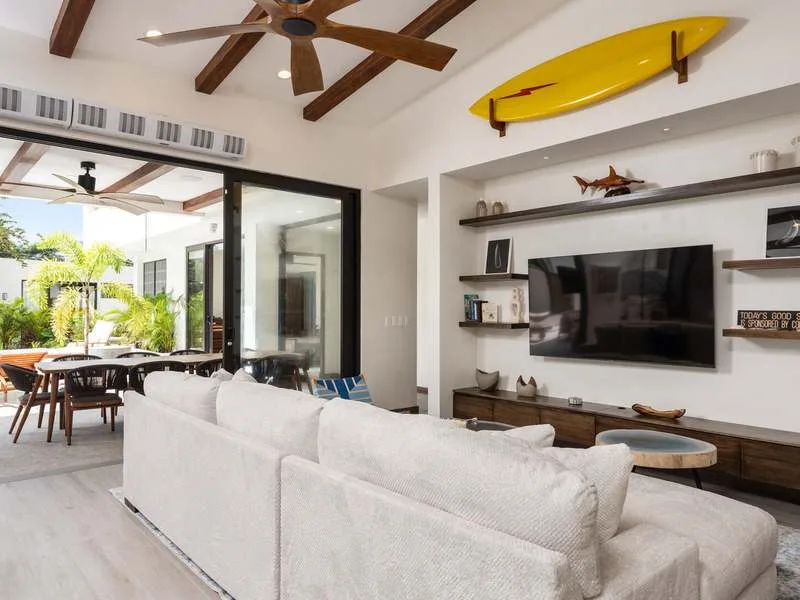 7 Bed Single Family Homes For Sale in Playa Grande, photo 3
