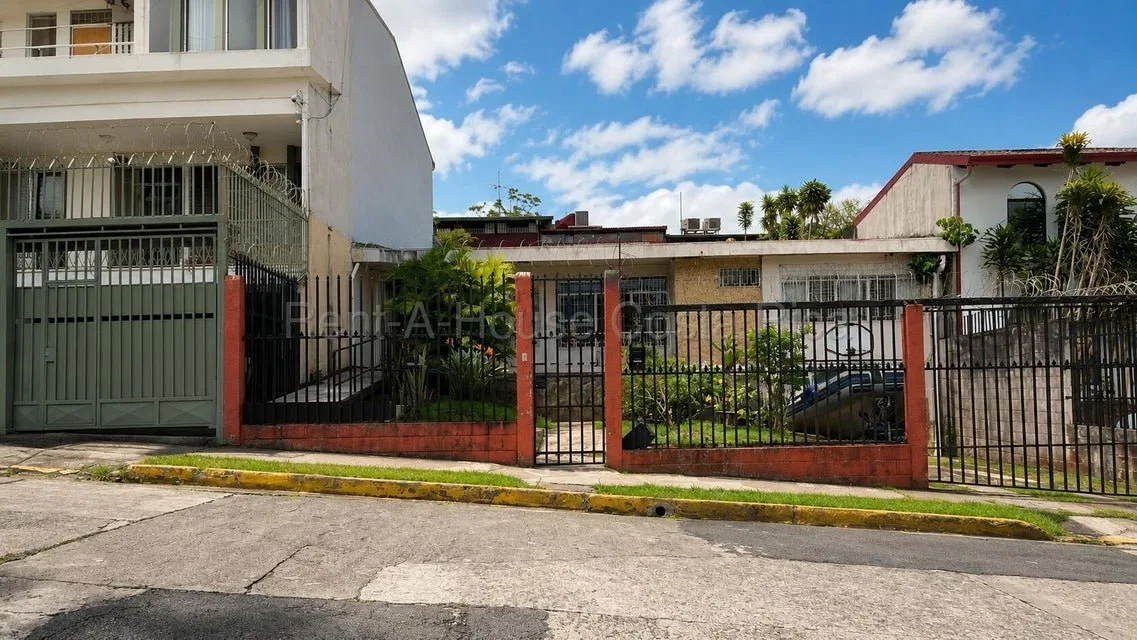 Venta de Casa en Montes de Oca-San Pedro. RAH 27-256 - Venta en Montes de Oca