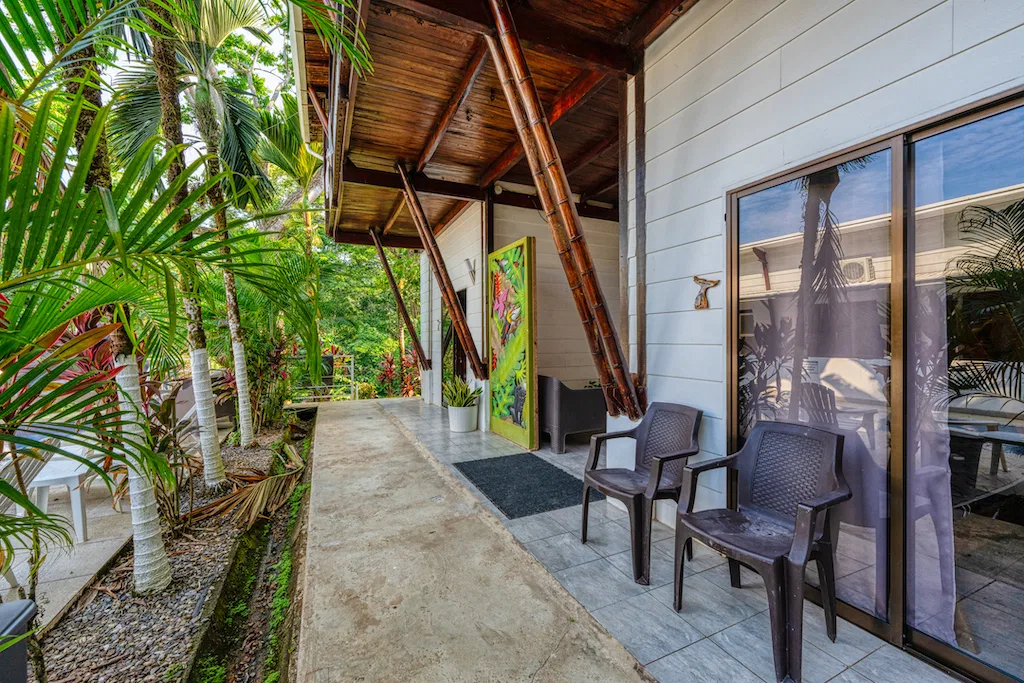 8 BEDROOMS HOTEL NEAR IN UVITA, photo 11