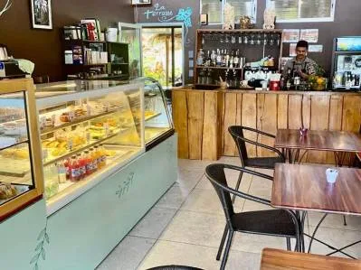 Encantador restaurante francés, panadería y pastelería en Ojochal, Costa Rica, photo 2