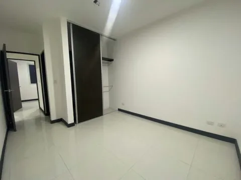 Alquiler apartamento en #CondominioVistadeLindora, etapa nueva, #plantabaja, con acceso a jardin. Excelente ubicación, cerca de #Lindora, #SantaAna, #Pozos y #Belén. Fácil acceso al ..., photo 6