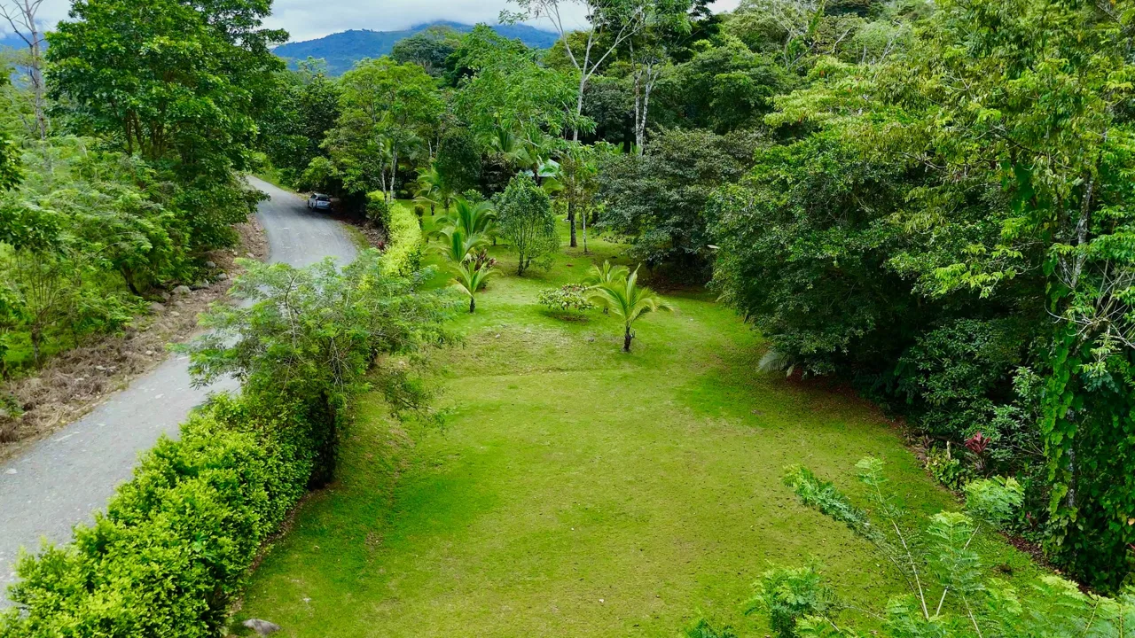 VENTA DE QUINTA DE 4.343 M2 CON FRENTE DE RIO Y SERVICIOS EN CONVENTO, PEREZ ZELEDON - Venta en Pérez Zeledón, photo 12