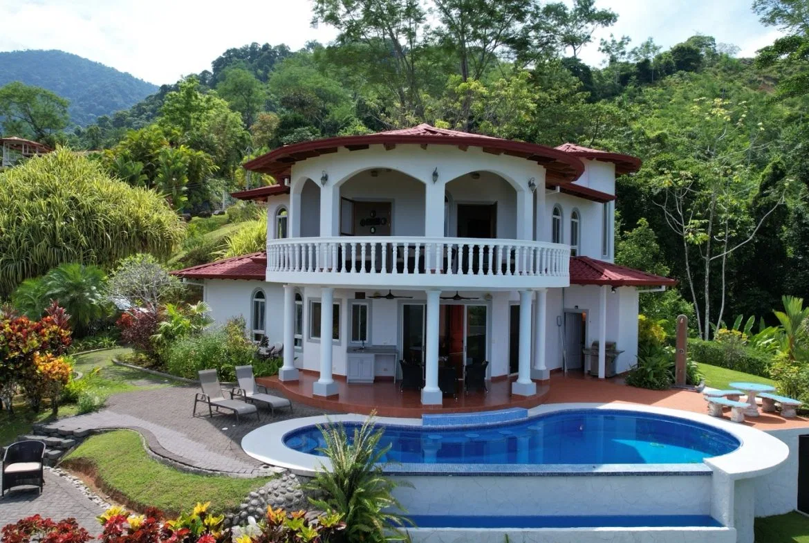 PROPERTY WITH FOUR BEDROOMS WITH OCEAN VIEWS, IN OJOCHAL – 0.54 ACRES, photo 2