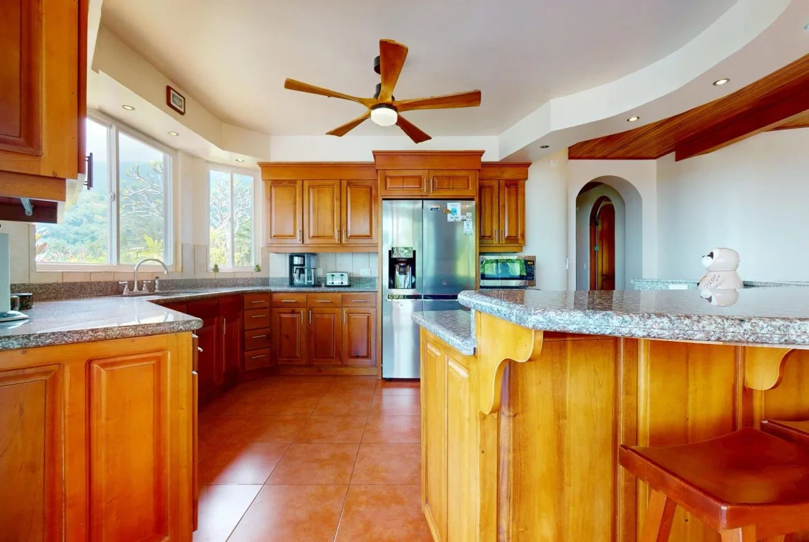 PROPERTY WITH FOUR BEDROOMS WITH OCEAN VIEWS, IN OJOCHAL – 0.54 ACRES, photo 18