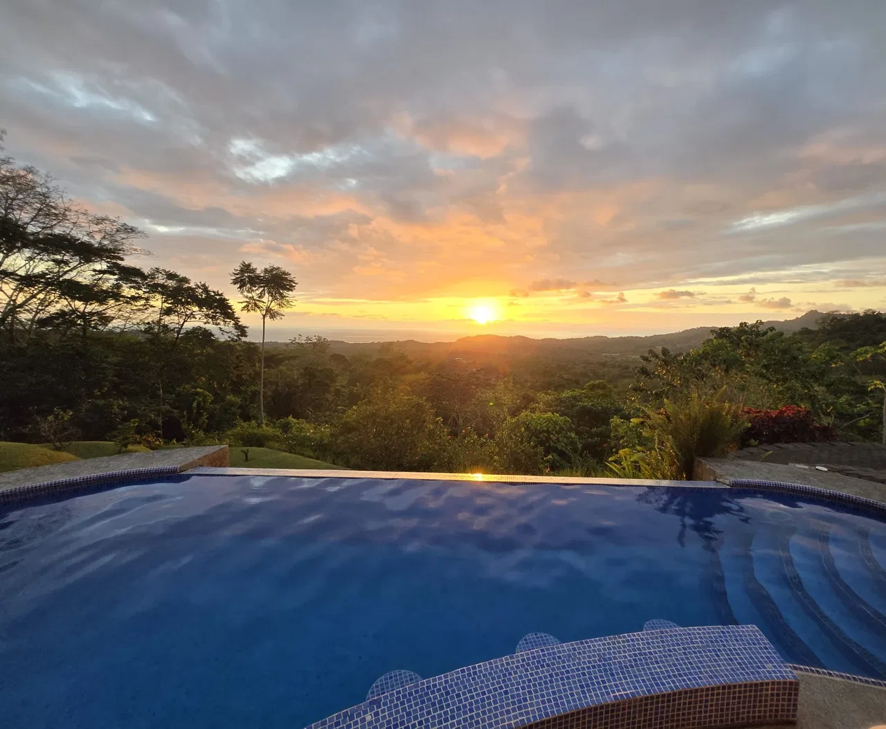 PROPERTY WITH FOUR BEDROOMS WITH OCEAN VIEWS, IN OJOCHAL – 0.54 ACRES, photo 5